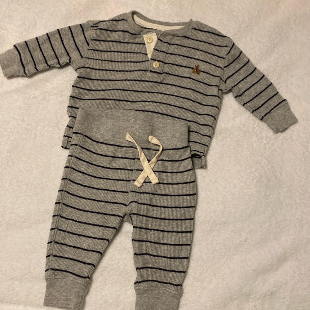 Baby gap thermal matching set
